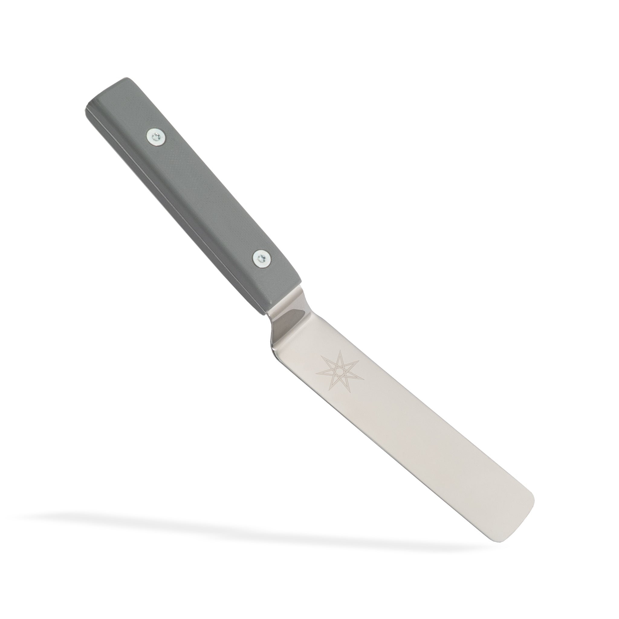 Kitchen spatula palette knife with gray handle.
