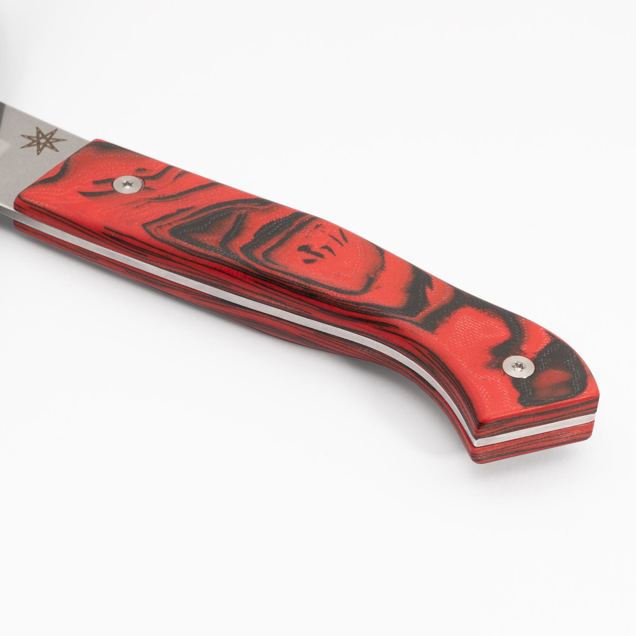 Detail photo of red and black hankotsu G-10 kitchen knife handle Town Cutler 